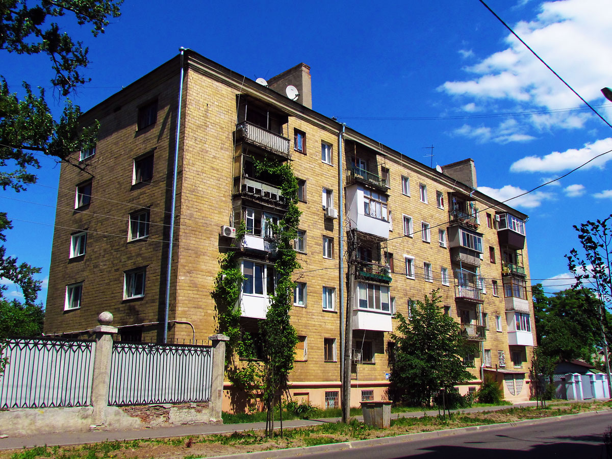 Kharkov, Чеботарская улица, 34