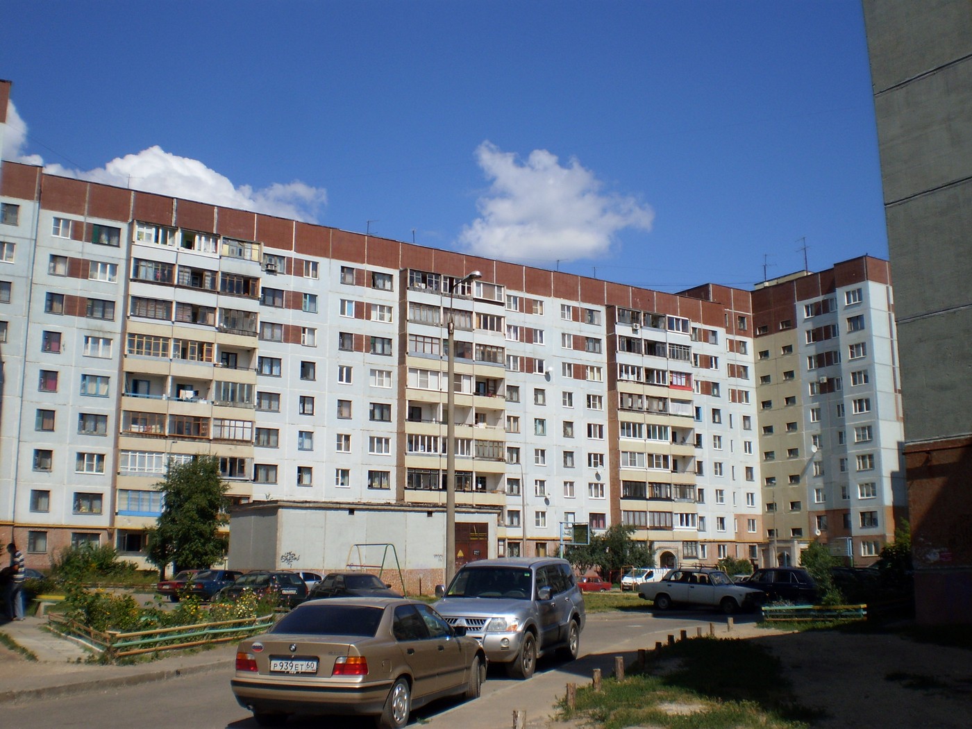 Псков, Коммунальная улица, 64