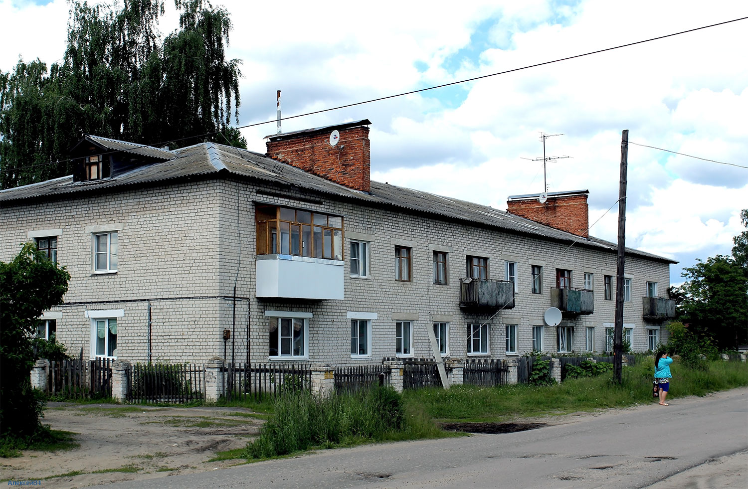 Volodarsk, Комсомольская улица, 27