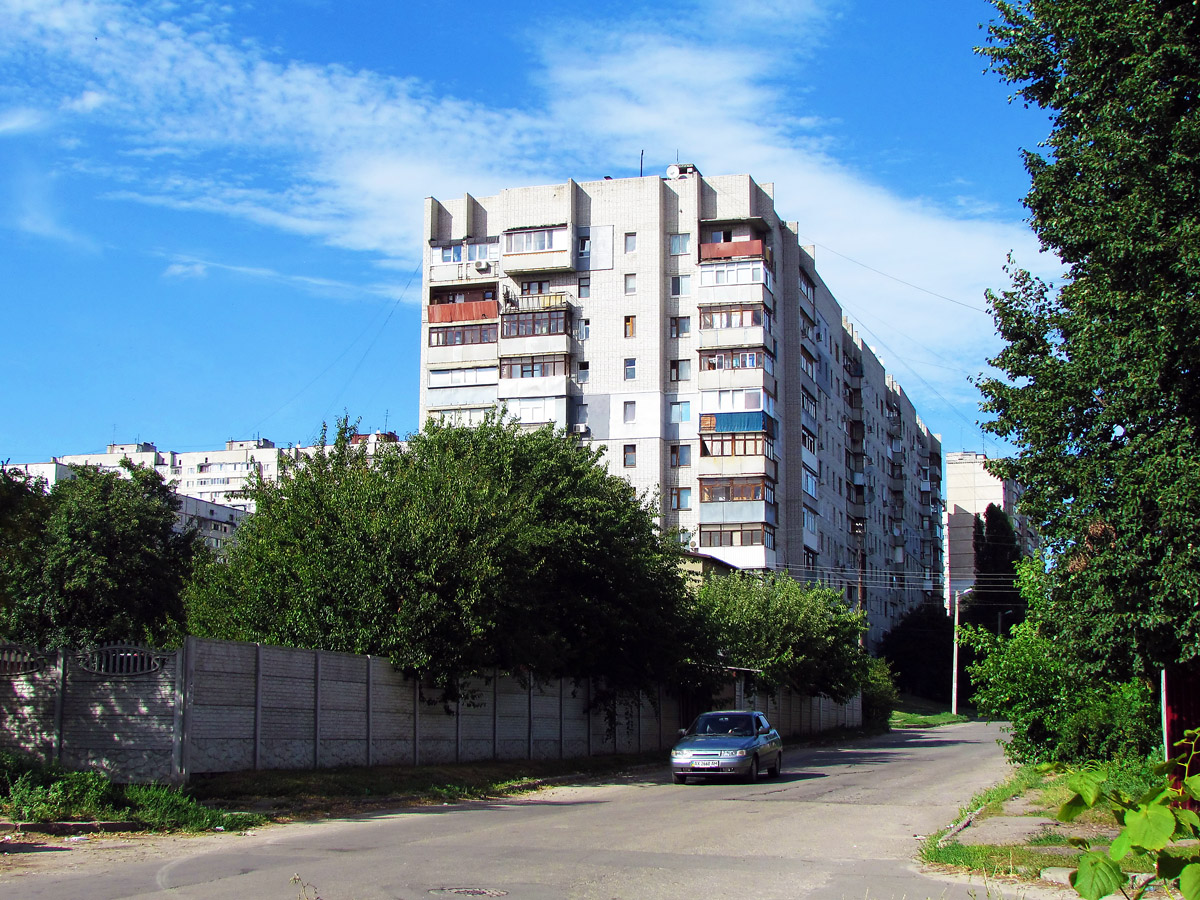 Kharkov, Титаренковский переулок, 1