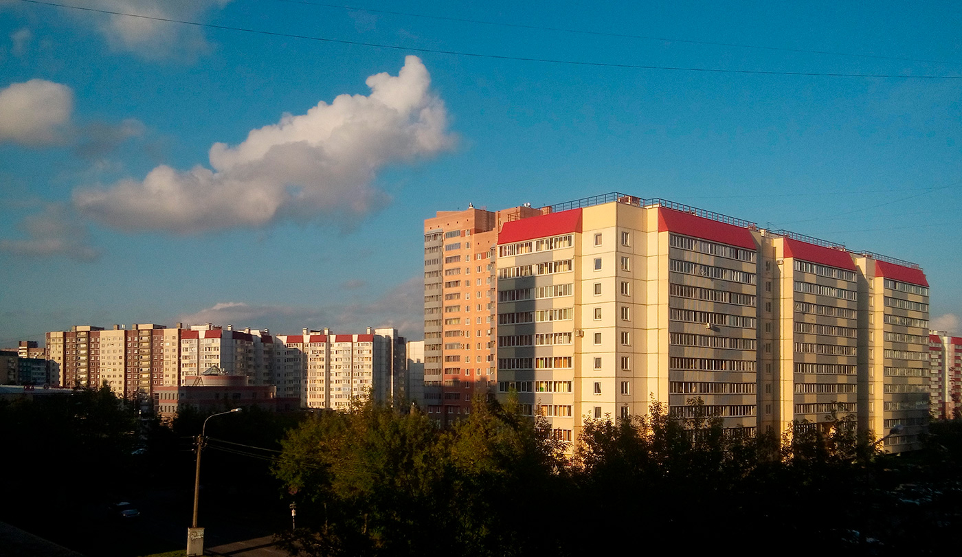 Posyolok Tel'mana, Московская улица, 4; Ладожский бульвар, 1