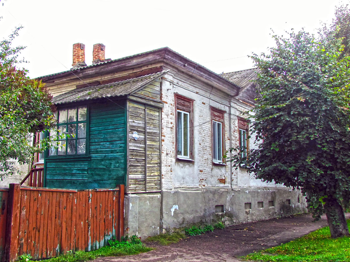 Новгород-Северский, Губернская улица, 17