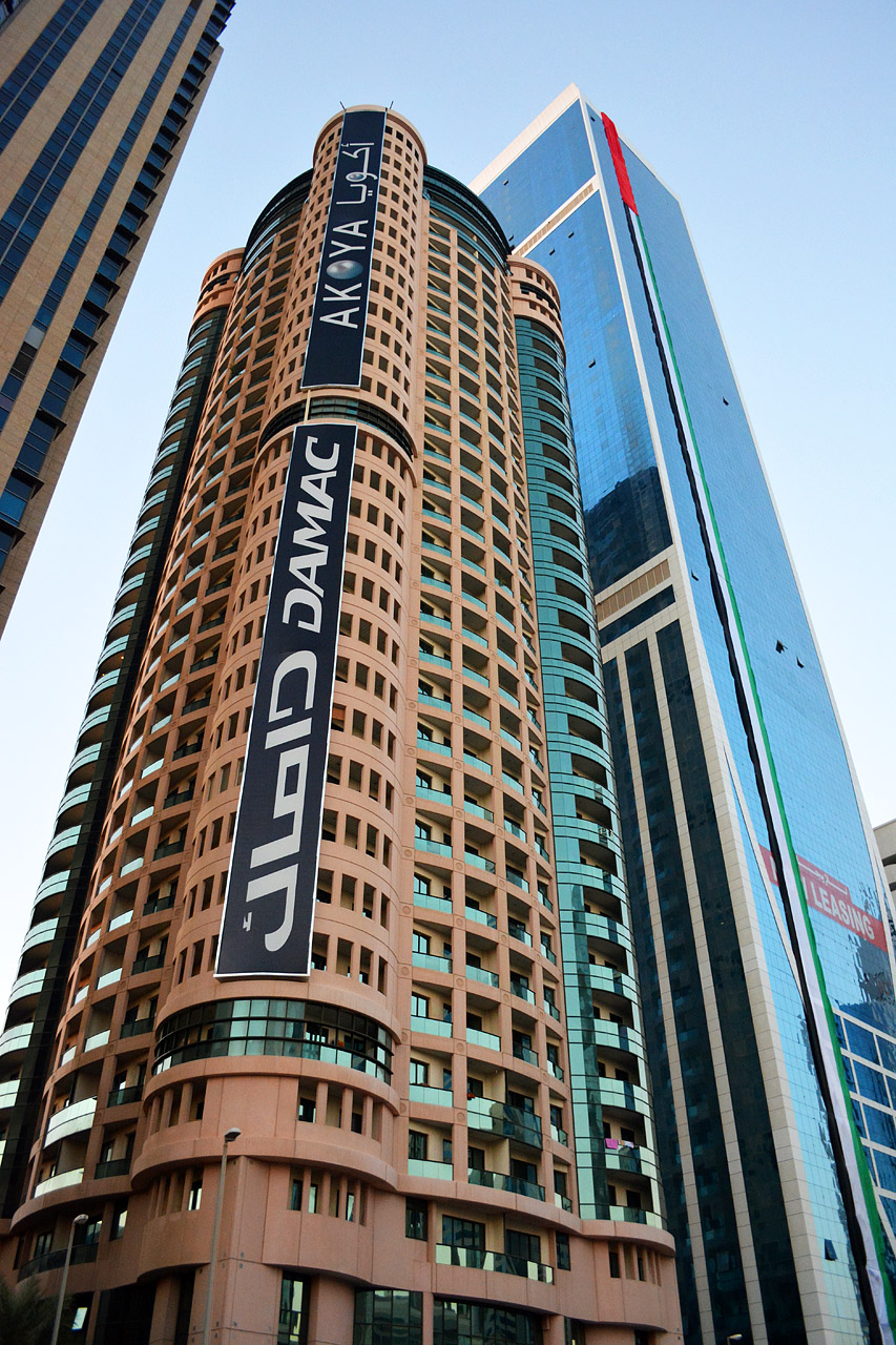 Дубай, Sheikh Zayed Road, 106; Sheikh Zayed Road, 104