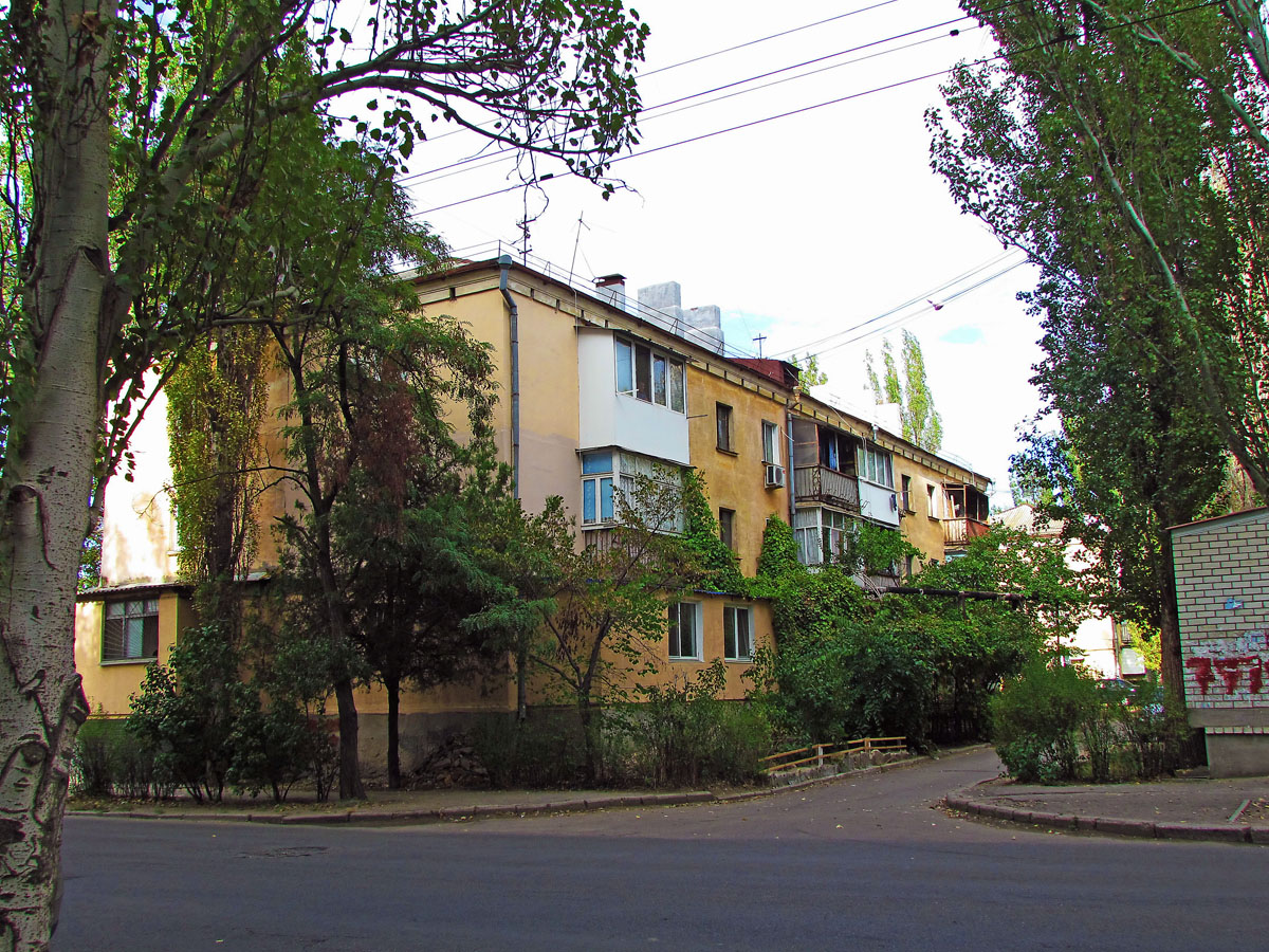 Николаев, Дачная улица, 1