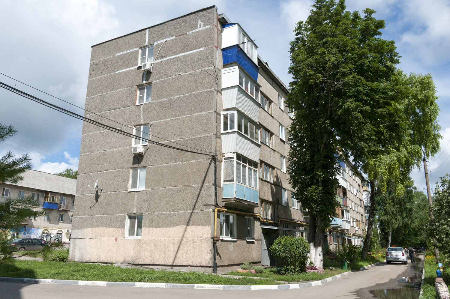 Novokuybyshevsk, Молодогвардейская улица, 5