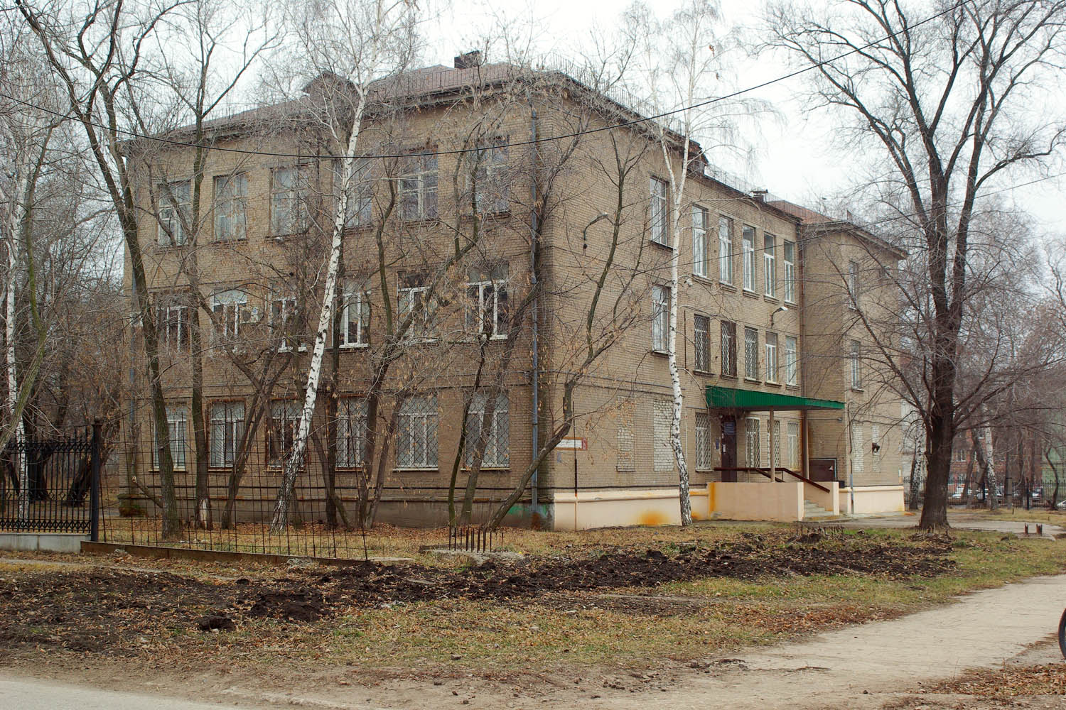 Novokuybyshevsk, Улица Чернышевского, 6