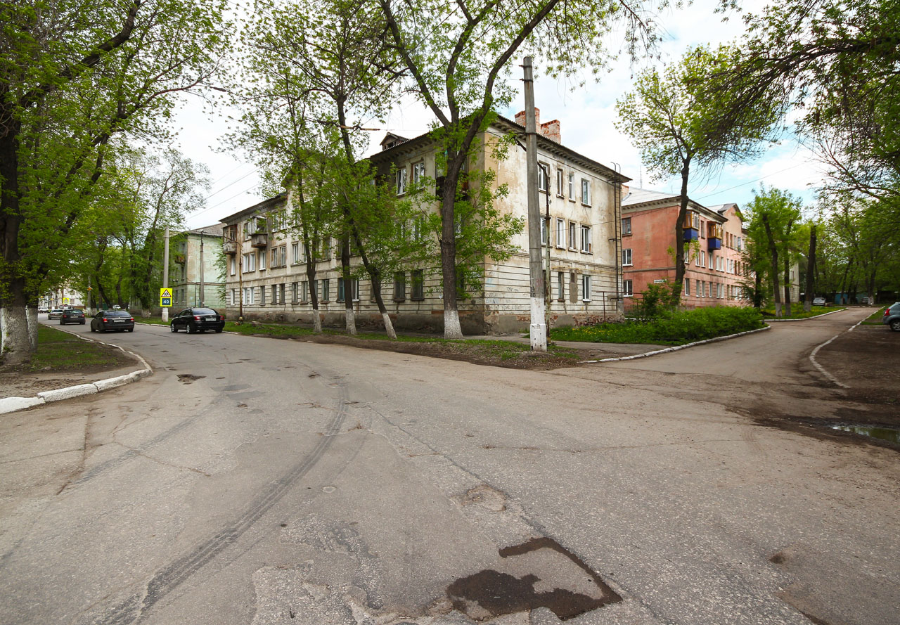 Novokuybyshevsk, Улица Чернышевского, 2