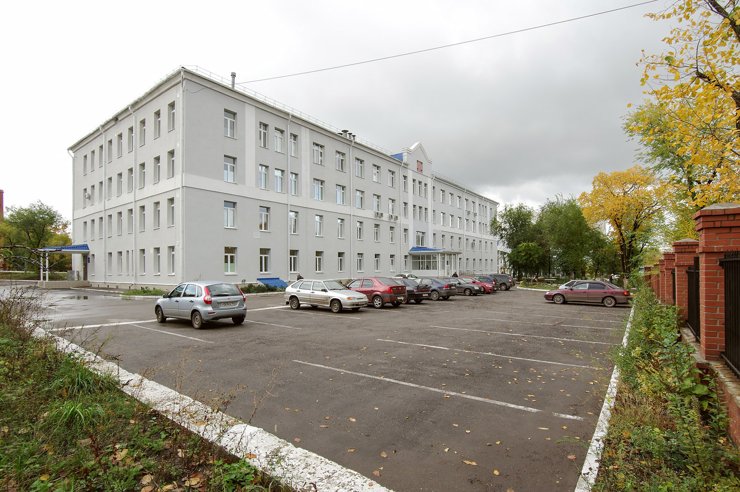 Novokuybyshevsk, Улица Пирогова, 1 (поликлиника)