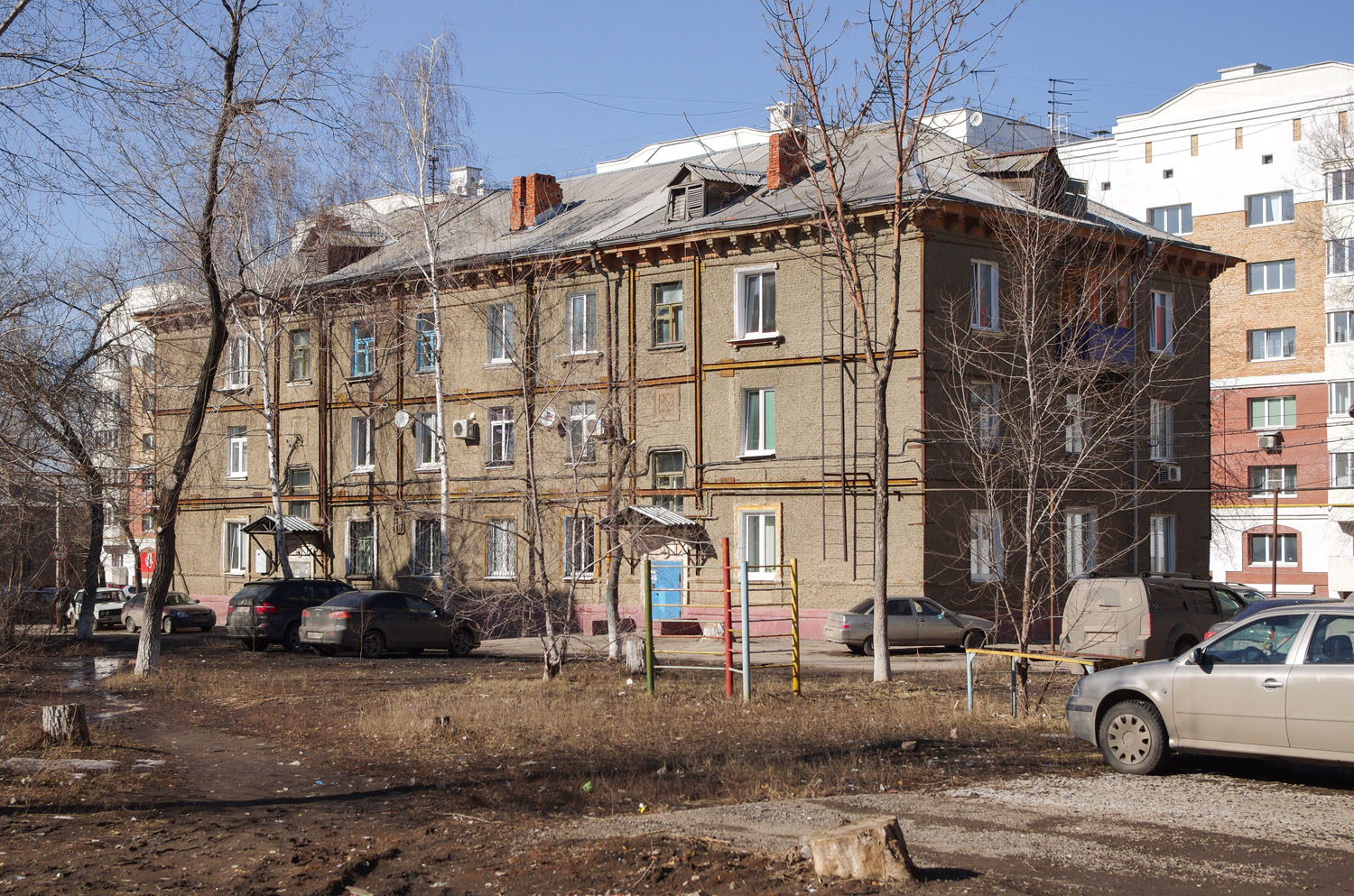 Novokuybyshevsk, Советская улица, 8