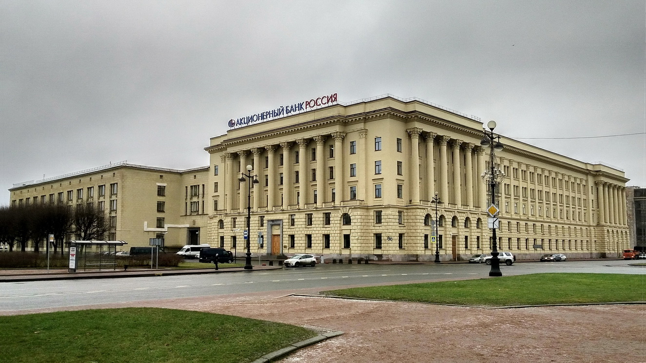 Saint Petersburg, Площадь Растрелли, 2  (восточный корпус)