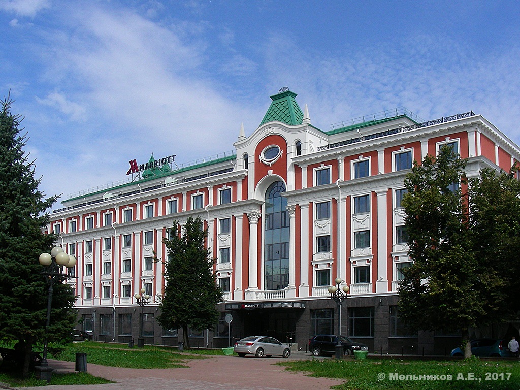 Нижний Новгород, Театральная площадь, 1