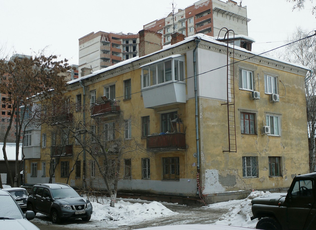 Samara, Улица Буянова, 42