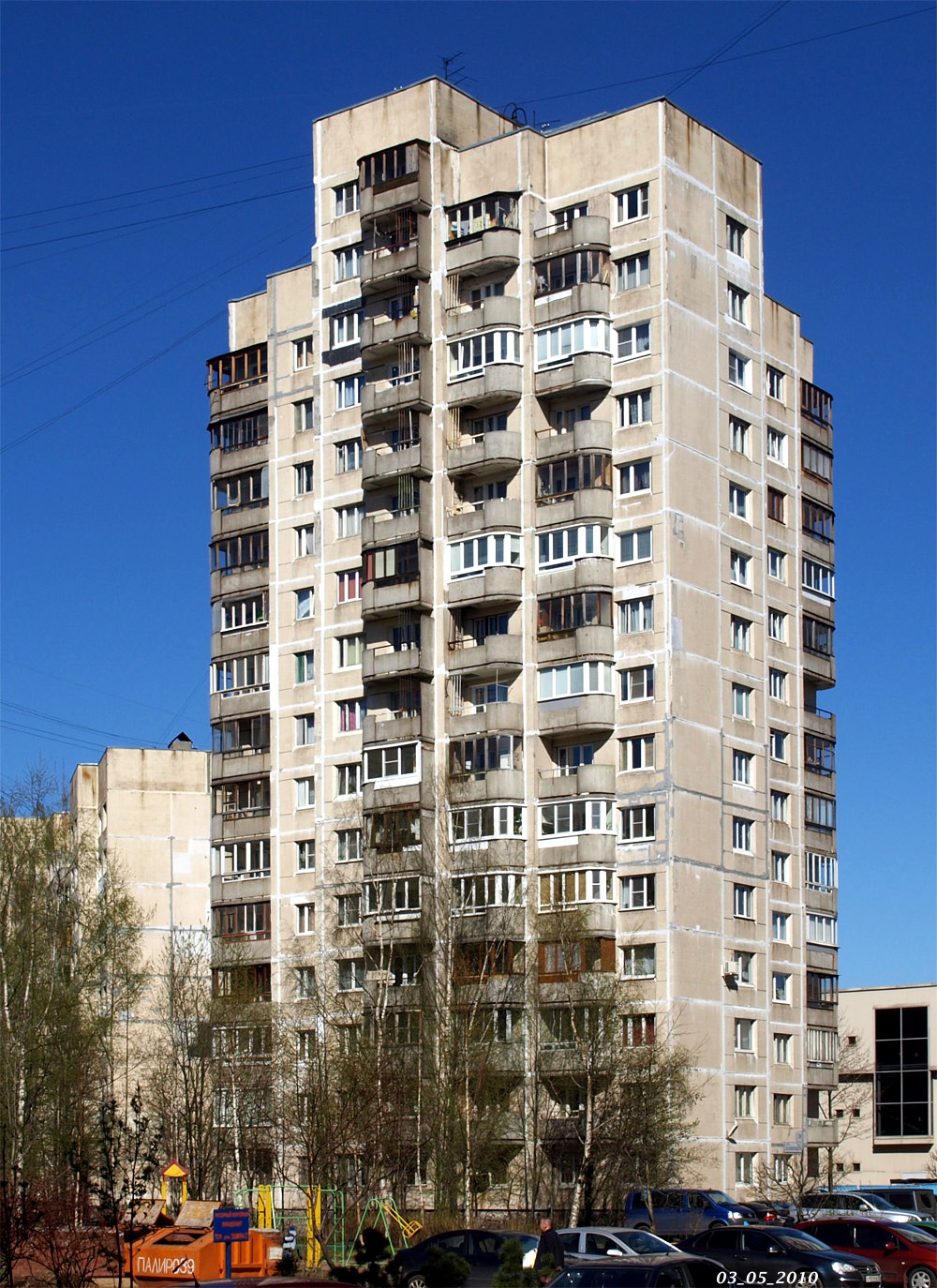 Petersburg, Улица Хошимина, 10
