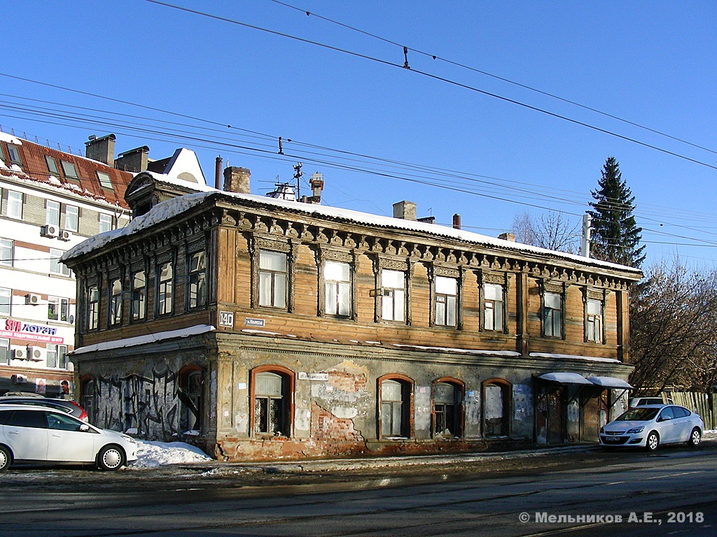 Nizhny Novgorod, Арзамасская улица, 2 / Ильинская улица, 140