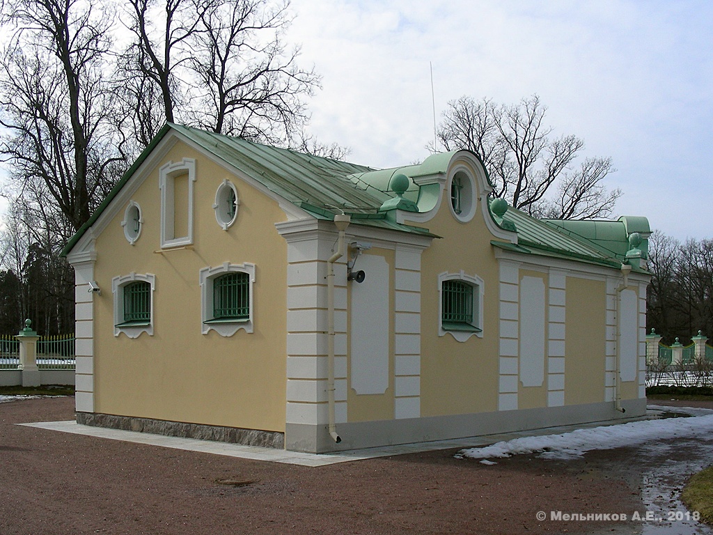 Łomonosow, Верхний парк, 1 лит. Б