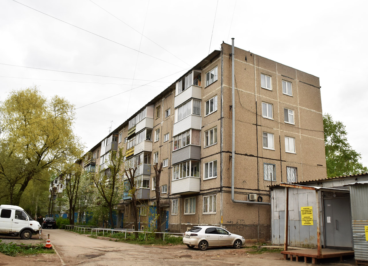 Perm, Улица Архитектора Свиязева, 42