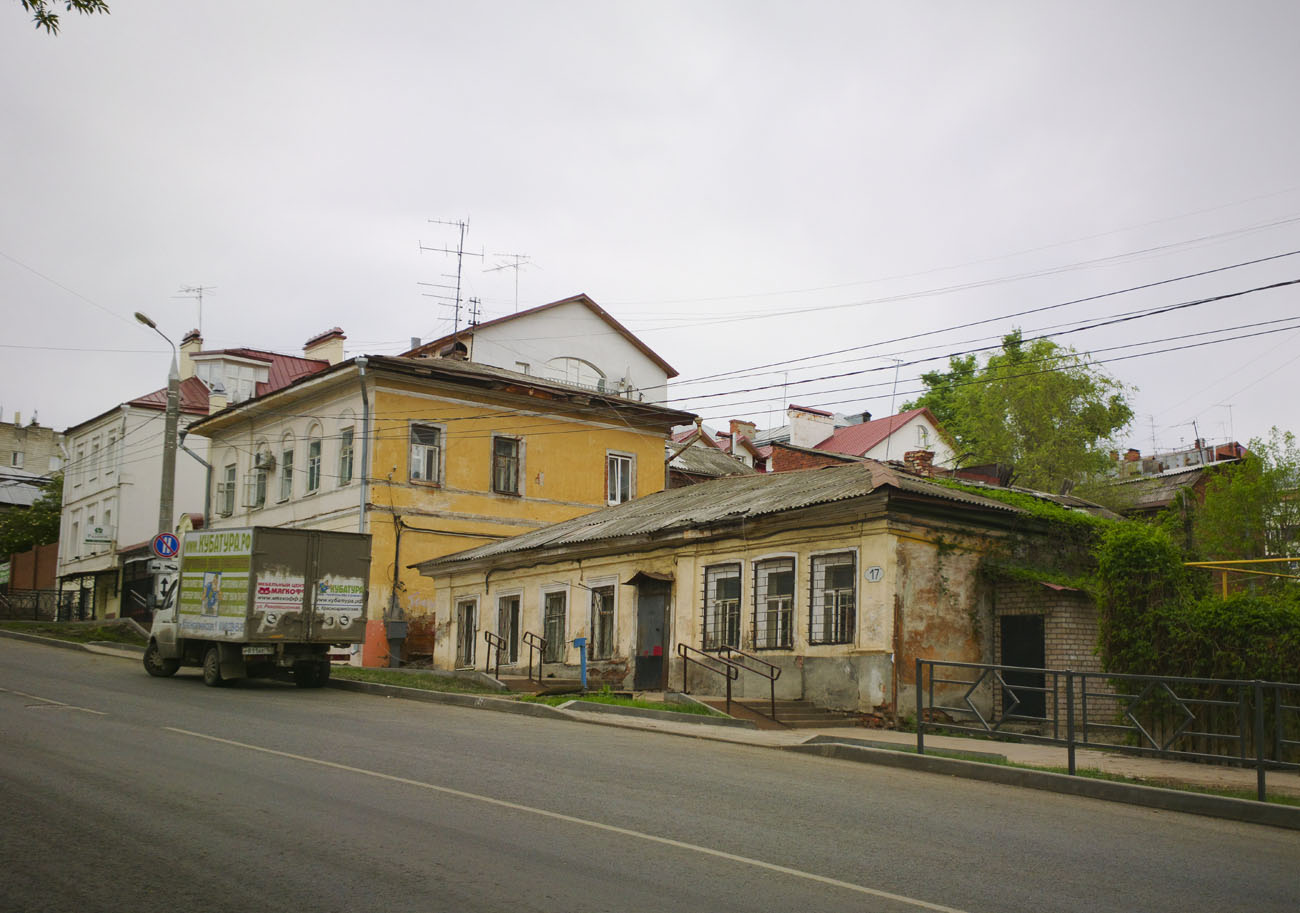 Samara, Комсомольская улица, 17; Комсомольская улица, 19