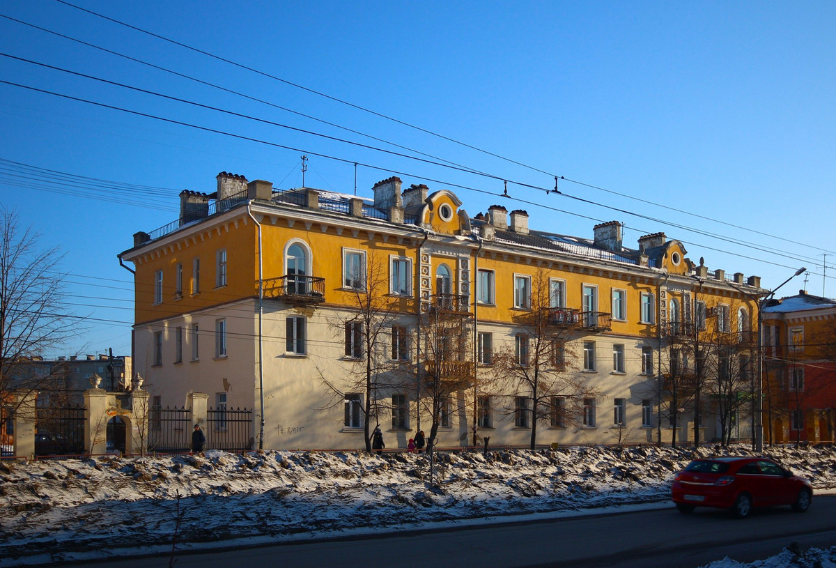Kamensk-Uralskiy, Улица Кунавина, 26