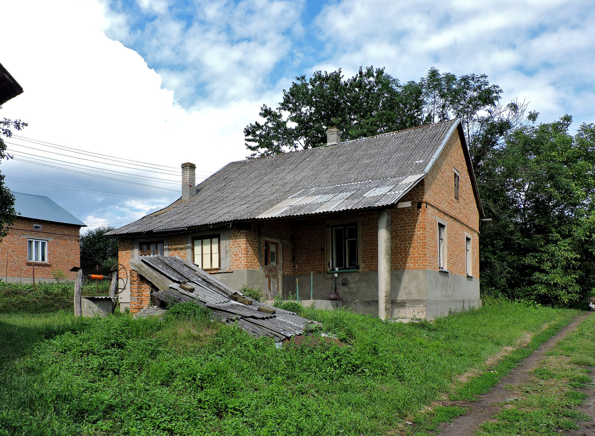 Zolochiv district. others settlements, с. Старый Милятин, улица Леси Украинки, 3