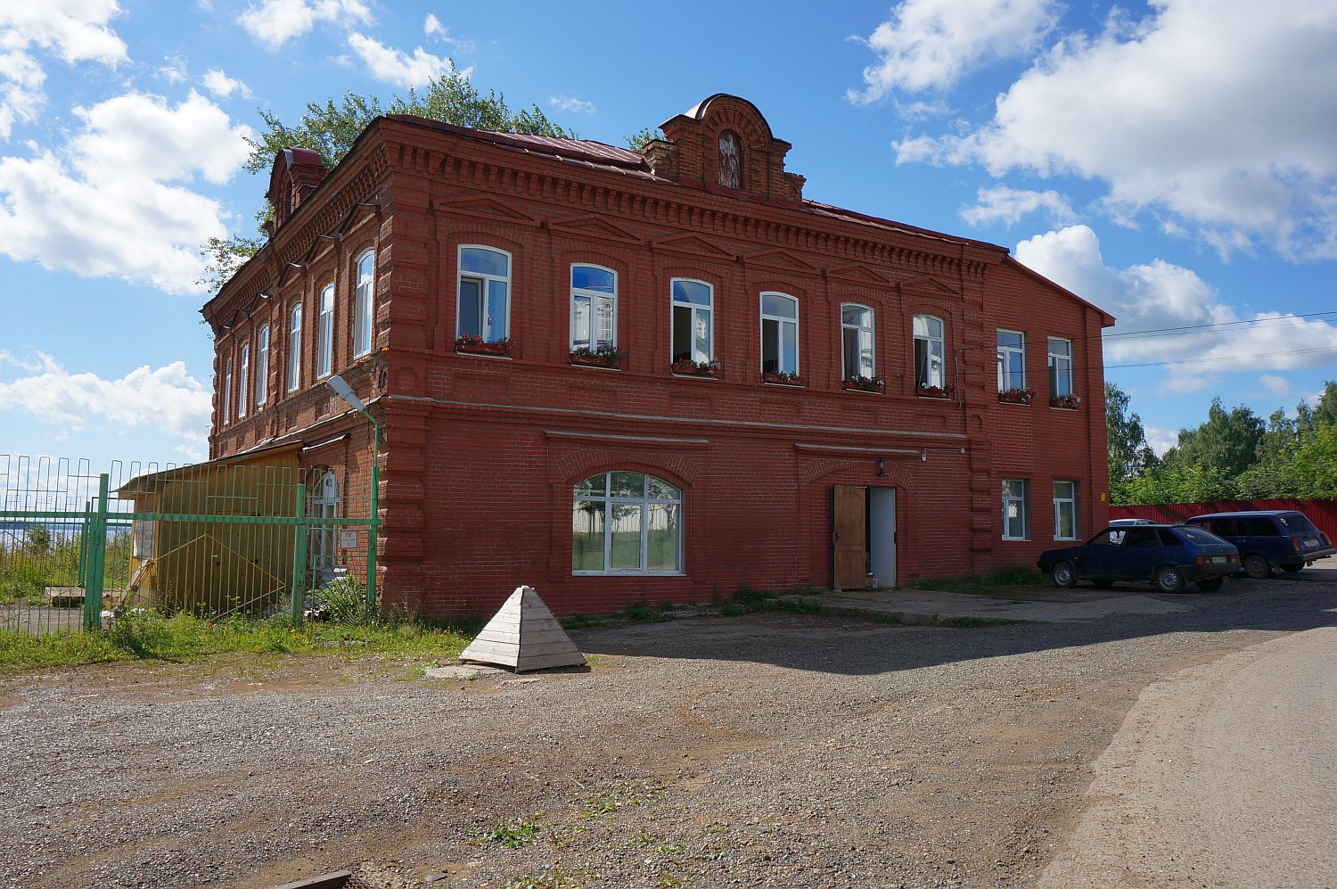 Chastinsky municipal district, other localities, с. Частые, Советская улица, 1