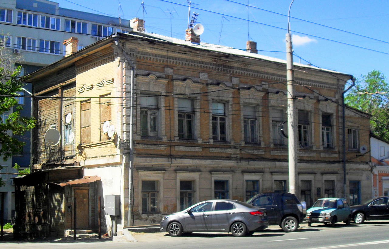 Samara, Улица Водников, 40