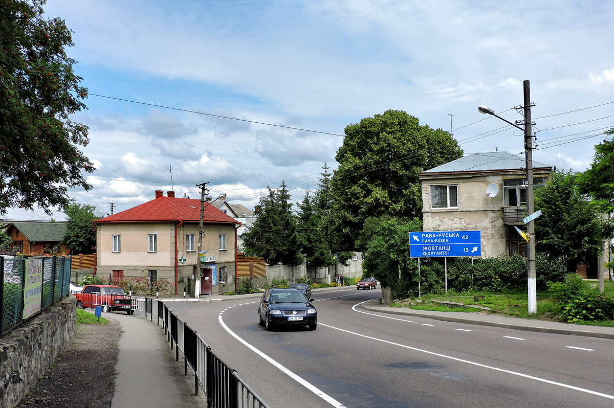 Kulykiv, Жовковская улица, 2; Жовковская улица, 1