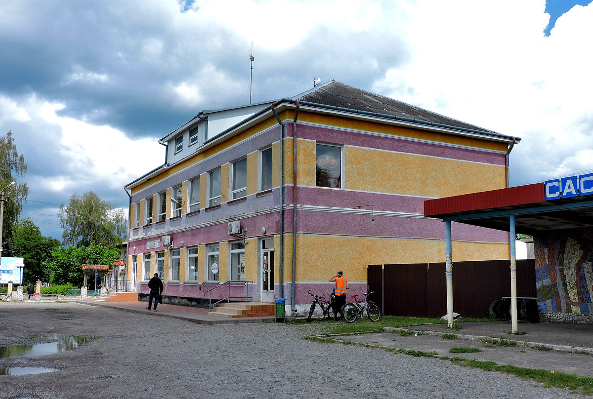 Zolochiv district. others settlements, с. Сасов, Бродовская улица, 5