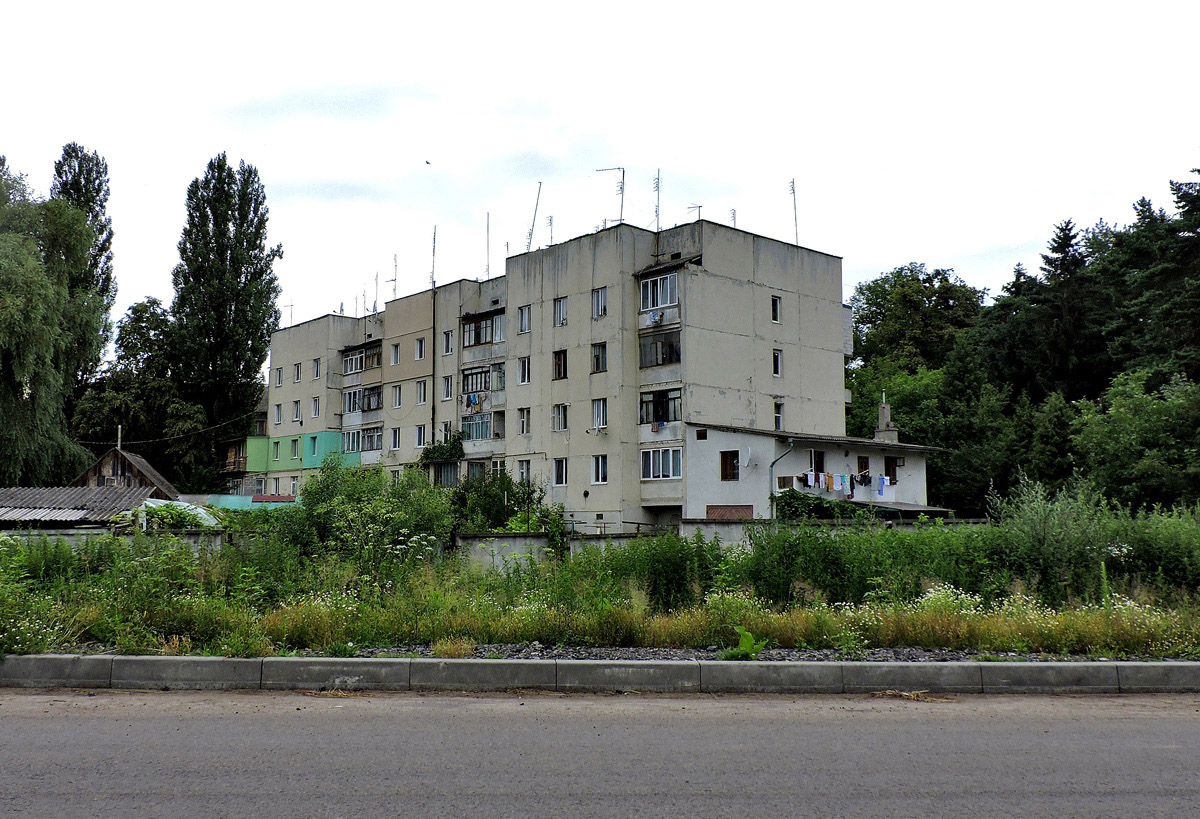 Lviv district, others settlements, с. Неслухов, Парковая улица, 1
