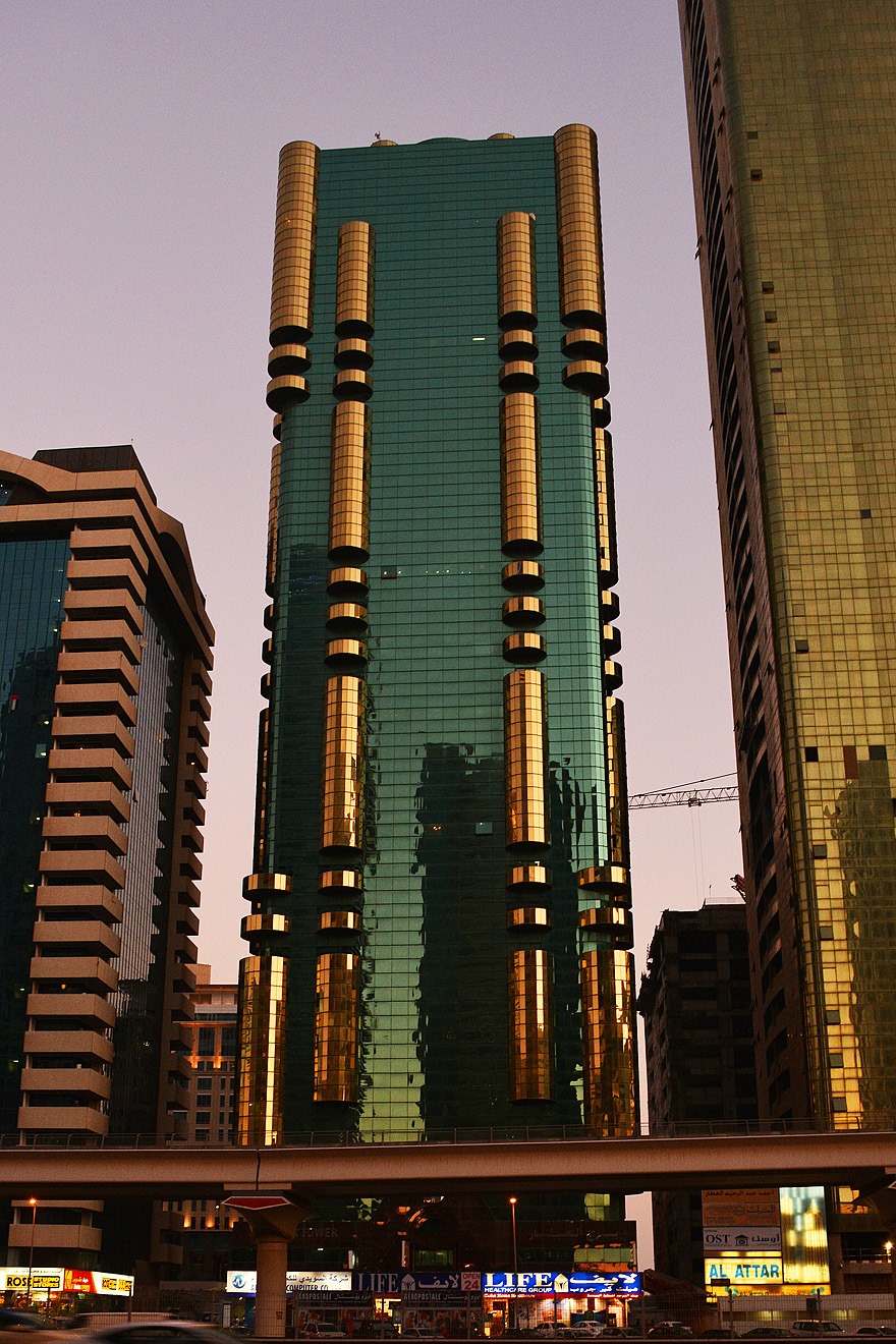 Дубай, Sheikh Zayed Road, 99