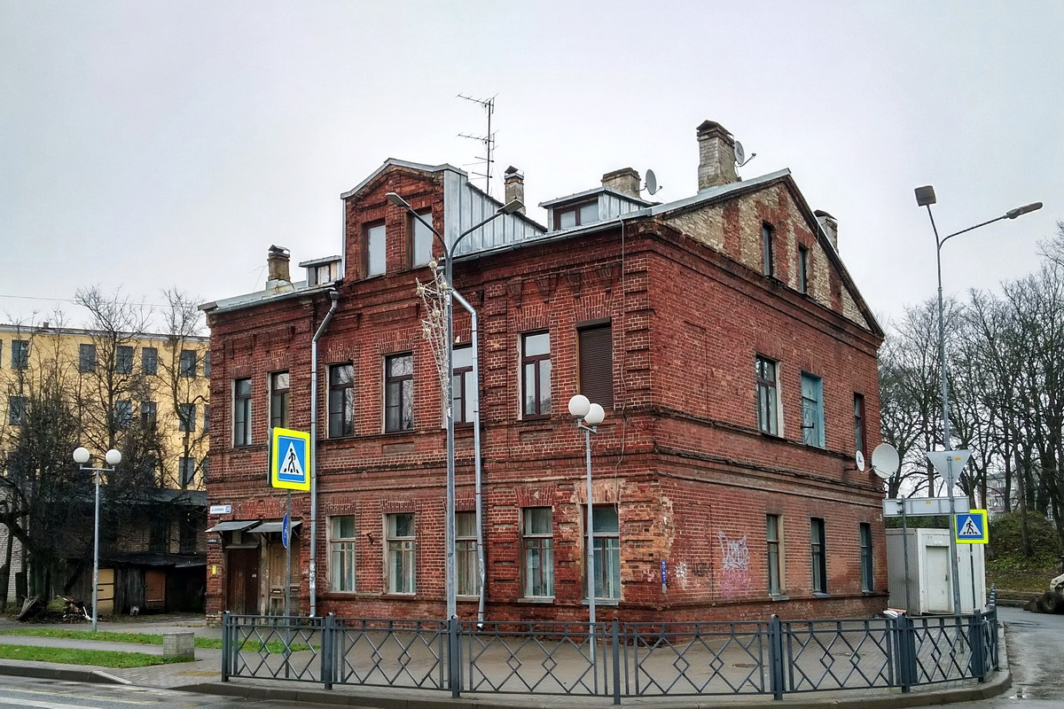 Pskov, Улица Калинина, 28