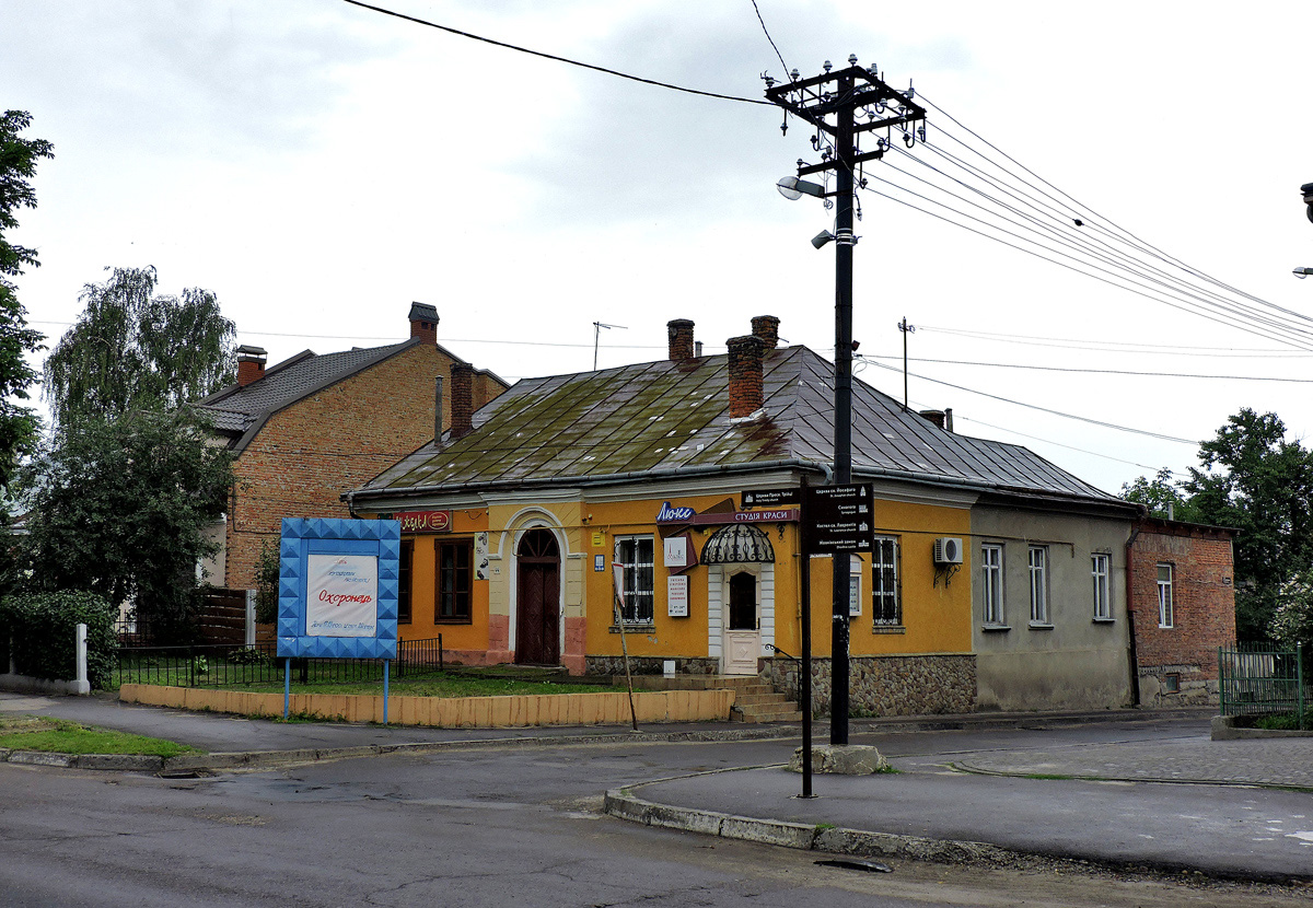 Zhovkva, Львовская улица, 44