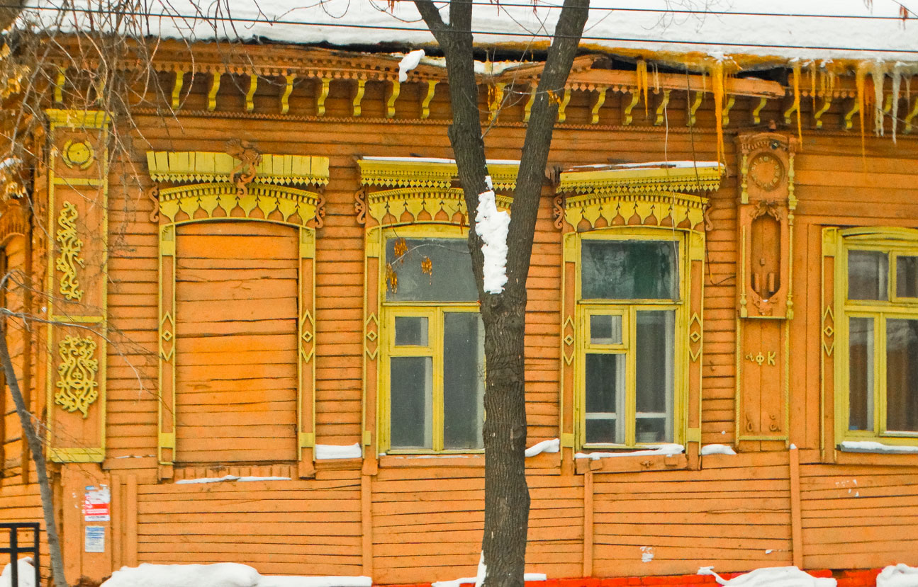 Samara, Коммунистическая улица, 5. Резные наличники