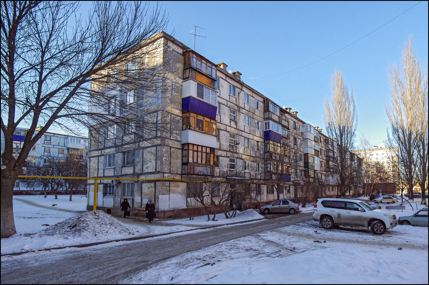 Novokuybyshevsk, Улица Егорова, 8