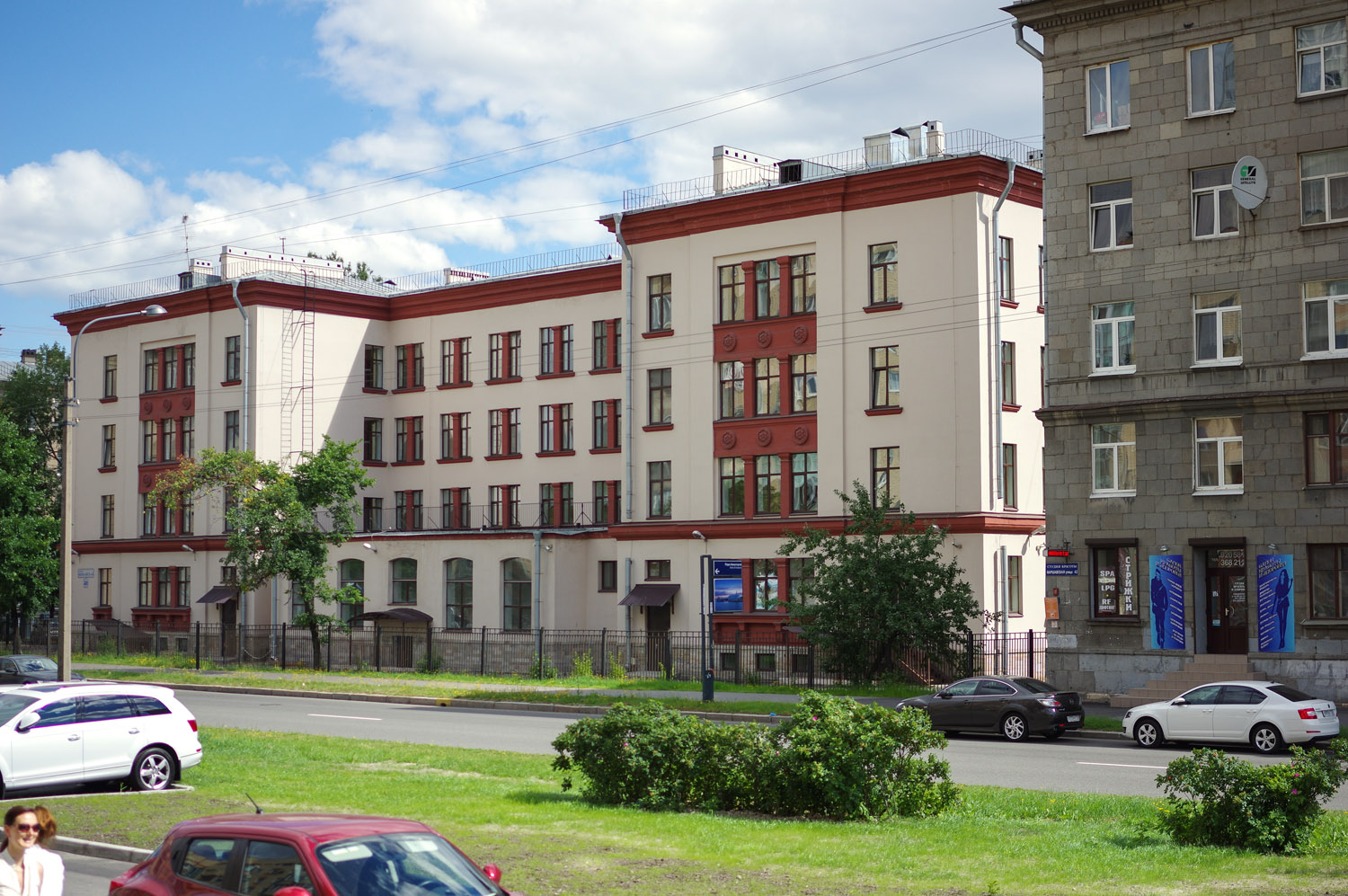Санкт-Пецярбург, Варшавская улица, 40