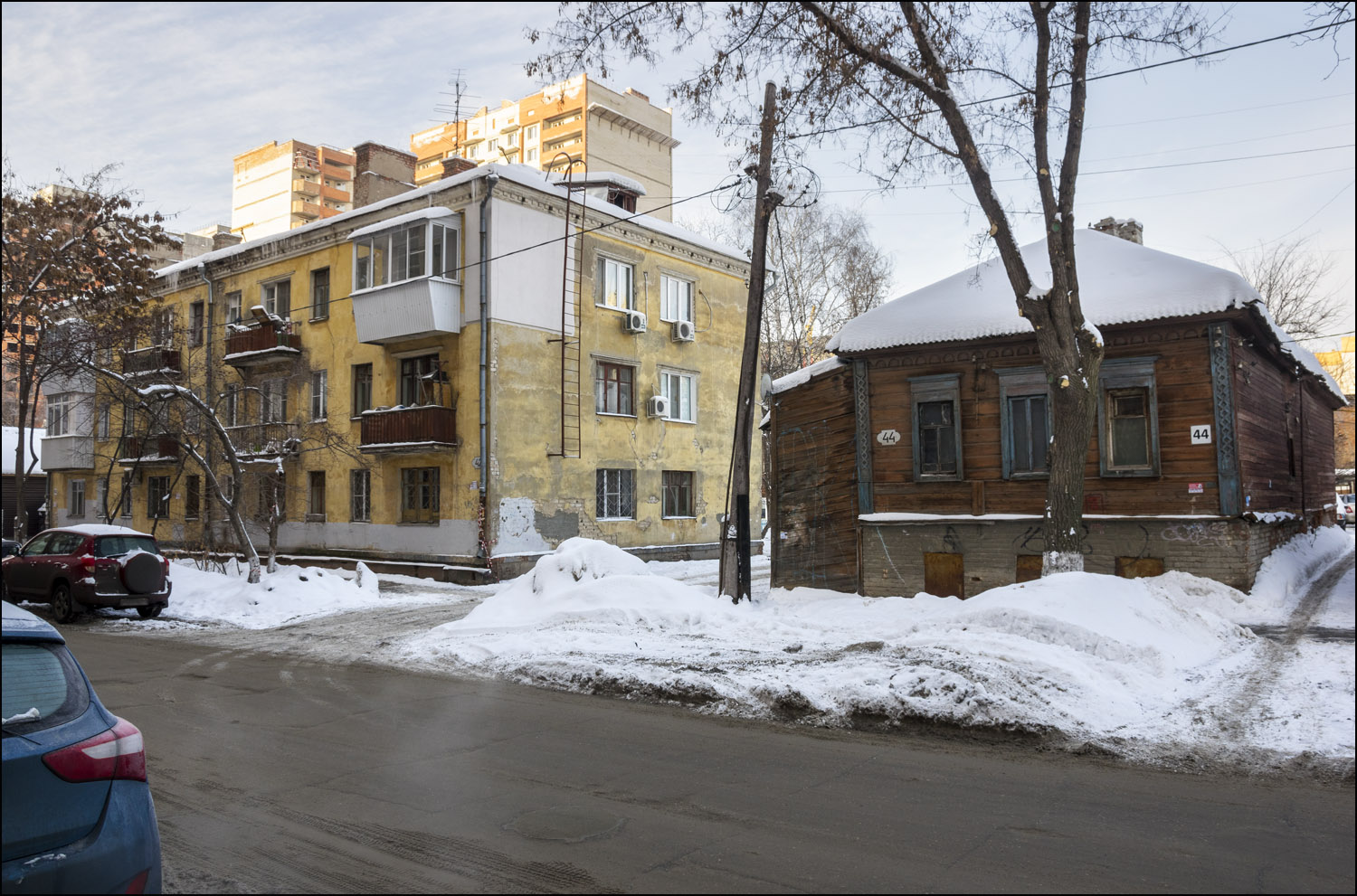 Samara, Улица Буянова, 42; Улица Буянова, 44