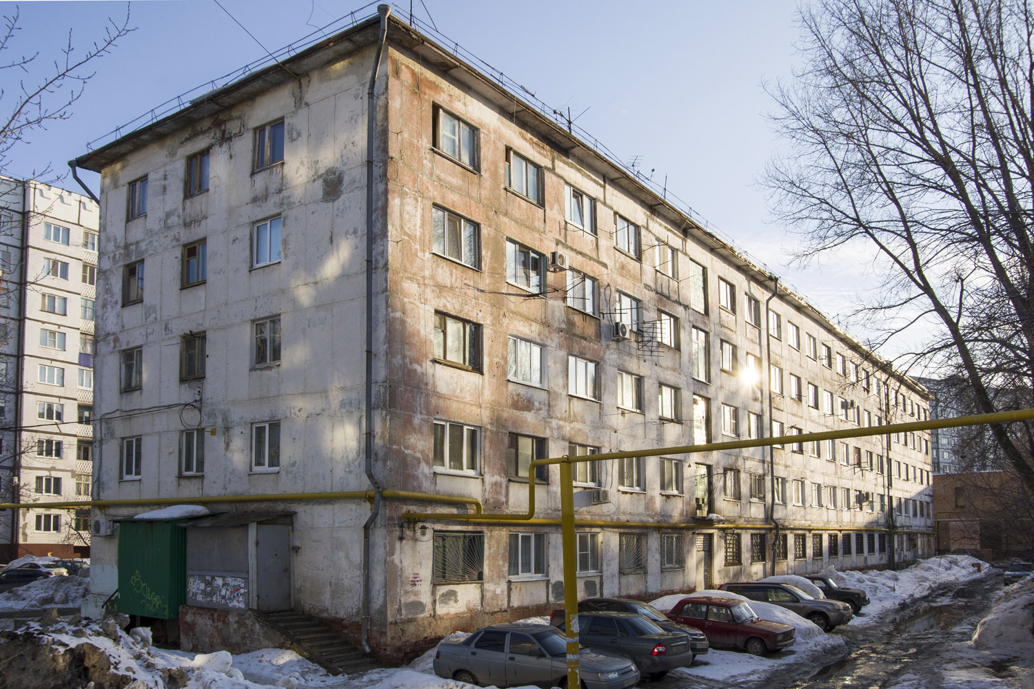 Novokuybyshevsk, Улица Миронова, 37В