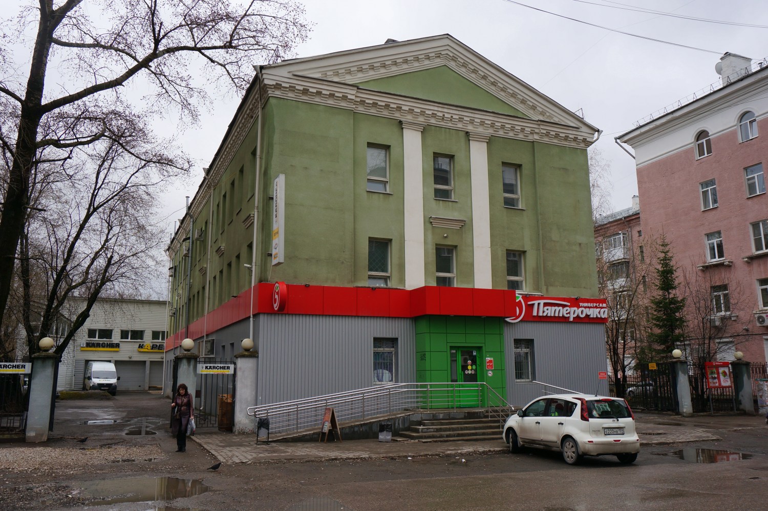 Пермь, Улица Юрия Смирнова, 4