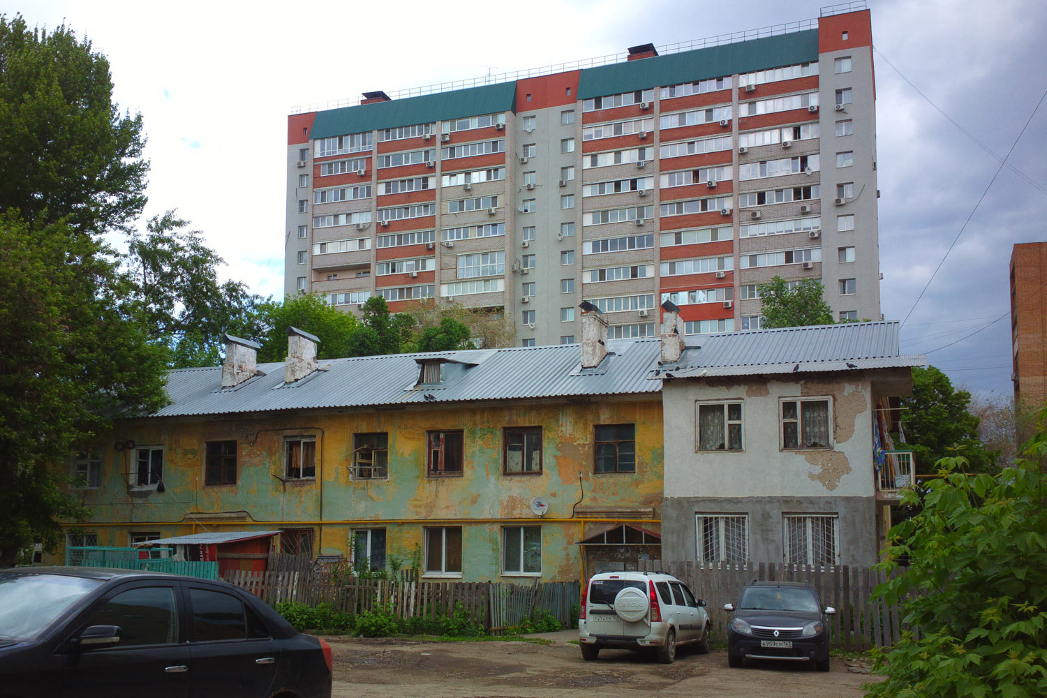 Samara, Ново-Вокзальная улица, 24; Томашевский тупик, 15