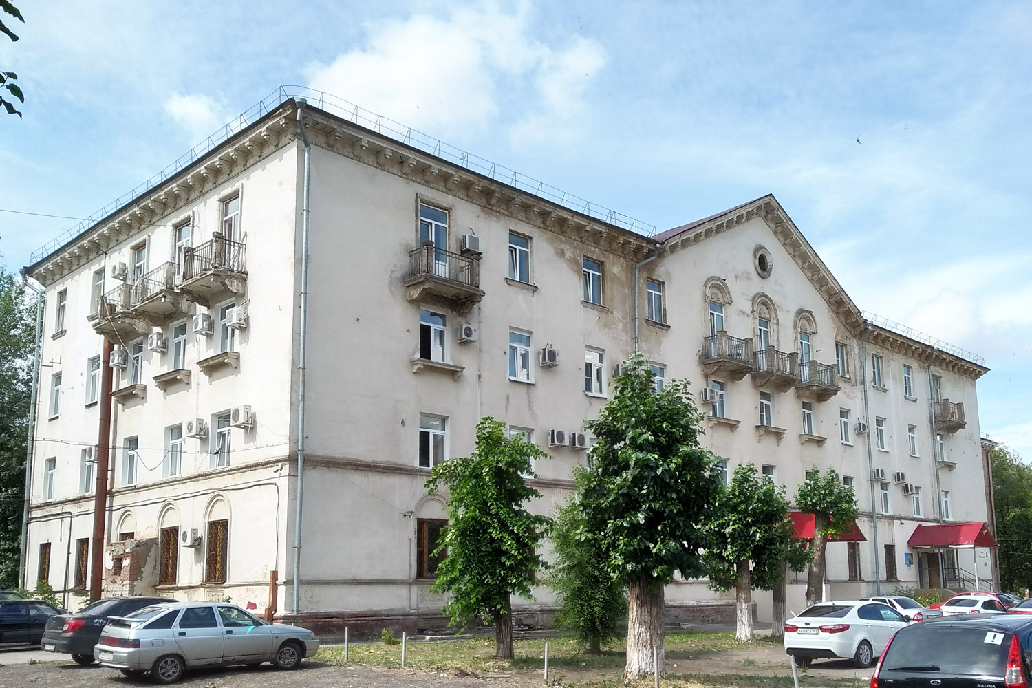 Novokuybyshevsk, Советская улица, 6