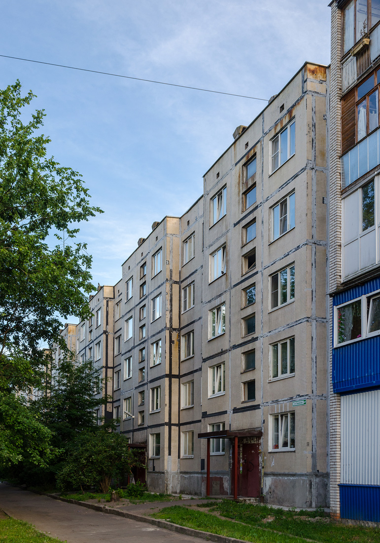 Imeni Morozova, Ладожская улица, 47