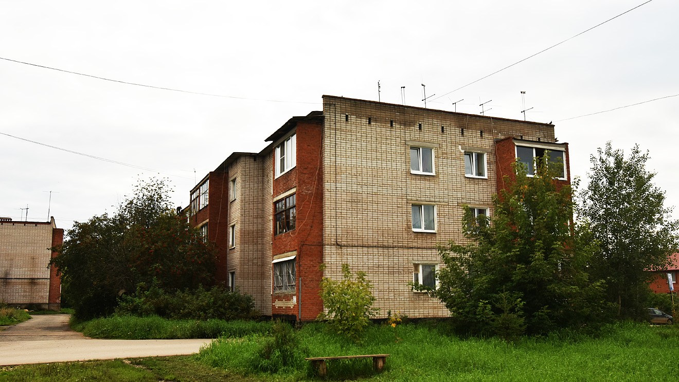 Permsky district, other localities, с. Култаево, улица Космонавтов, 8