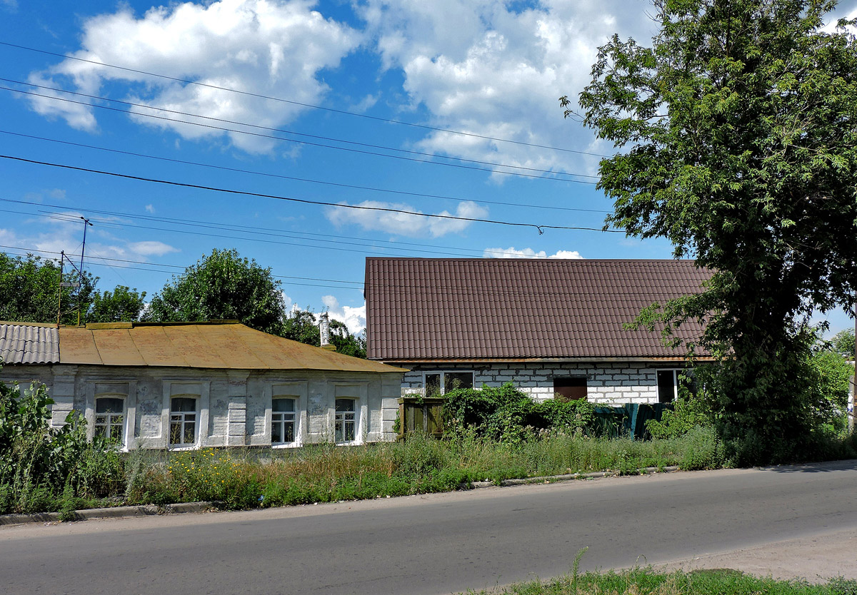 Kharkov, Цигаревский переулок, 56; Основянская улица, 92