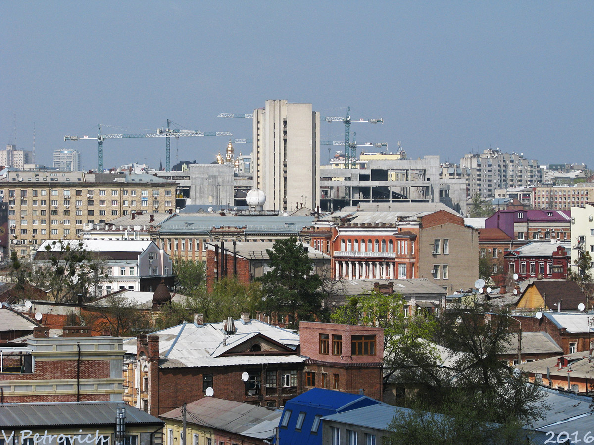 Charków, Армянский переулок, 1-3; Переулок Короленко, 18; Плетнёвский переулок, 7. Charków — Panoramas