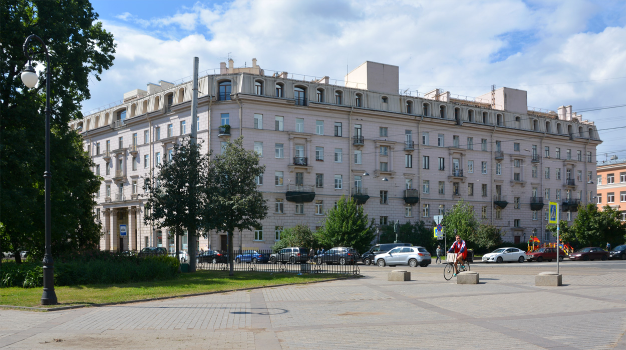 Sankt Petersburg, Кронверкский проспект, 73