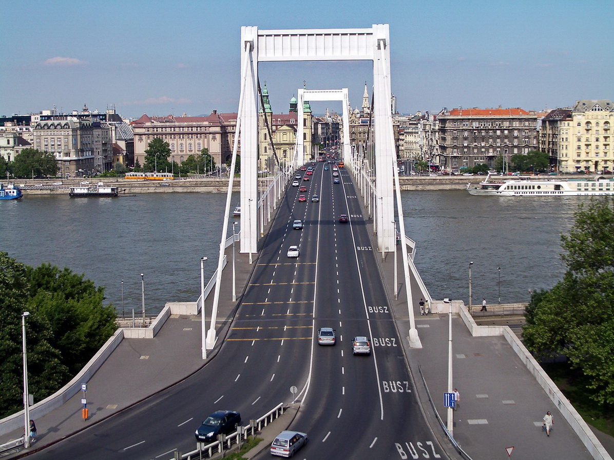 Будапешт, Мост Эржебет