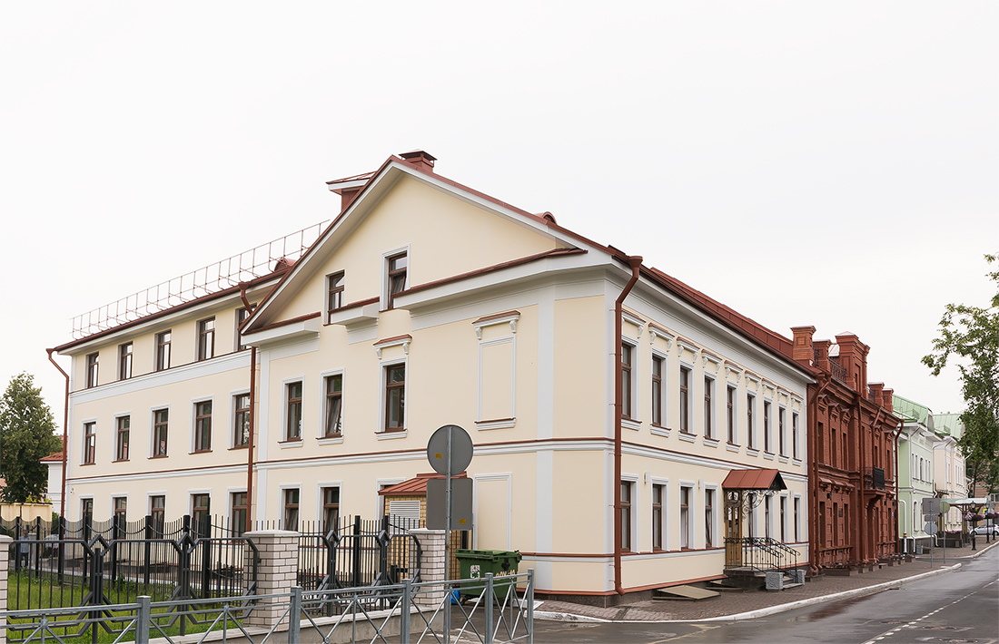 Pskov, Музейный переулок, 5; Музейный переулок, 3; Музейный переулок, 1