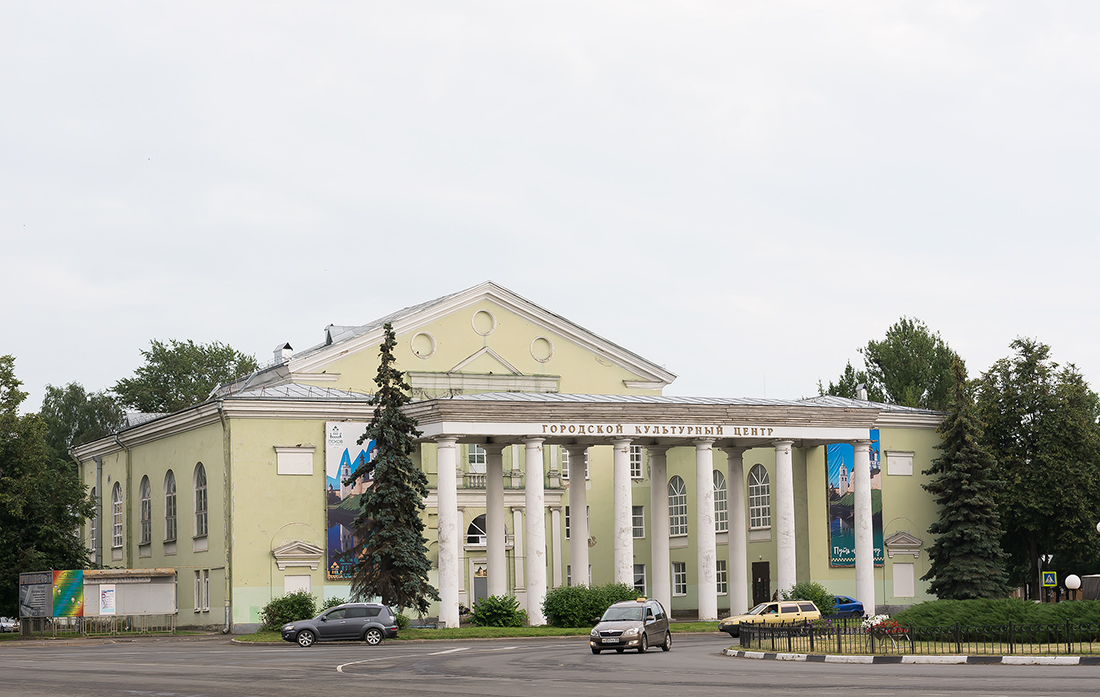 Pskov, Площадь Победы, 1