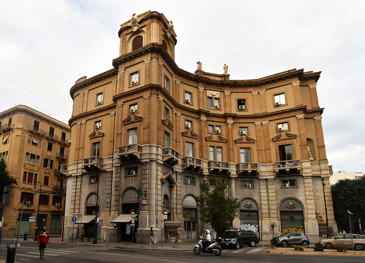 Palermo, Via Roma, 1