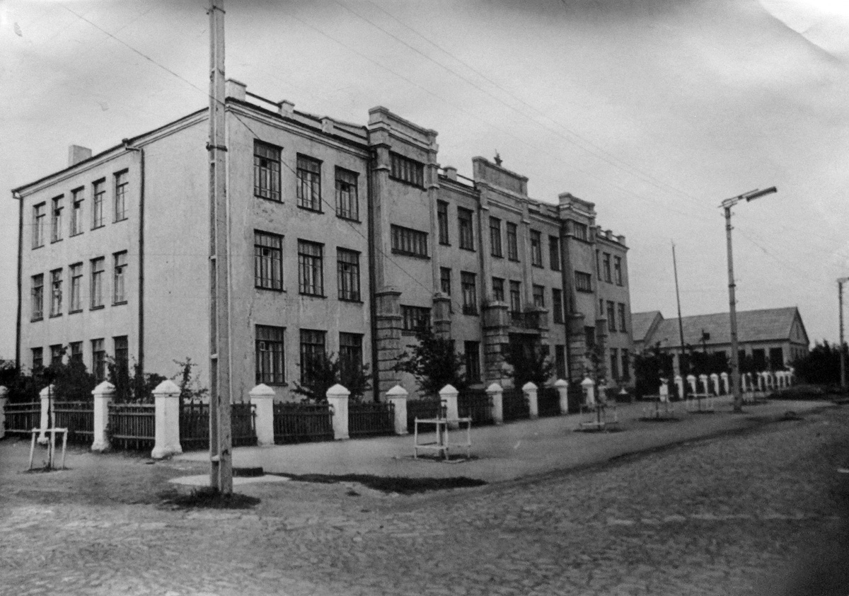 Popasna, Улица Олега Кошевого, 31. Popasna — Historical photo