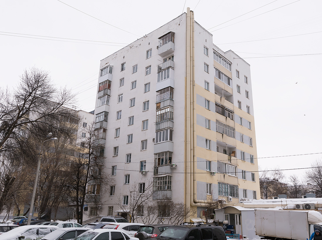 Уфа, Революционная улица, 32